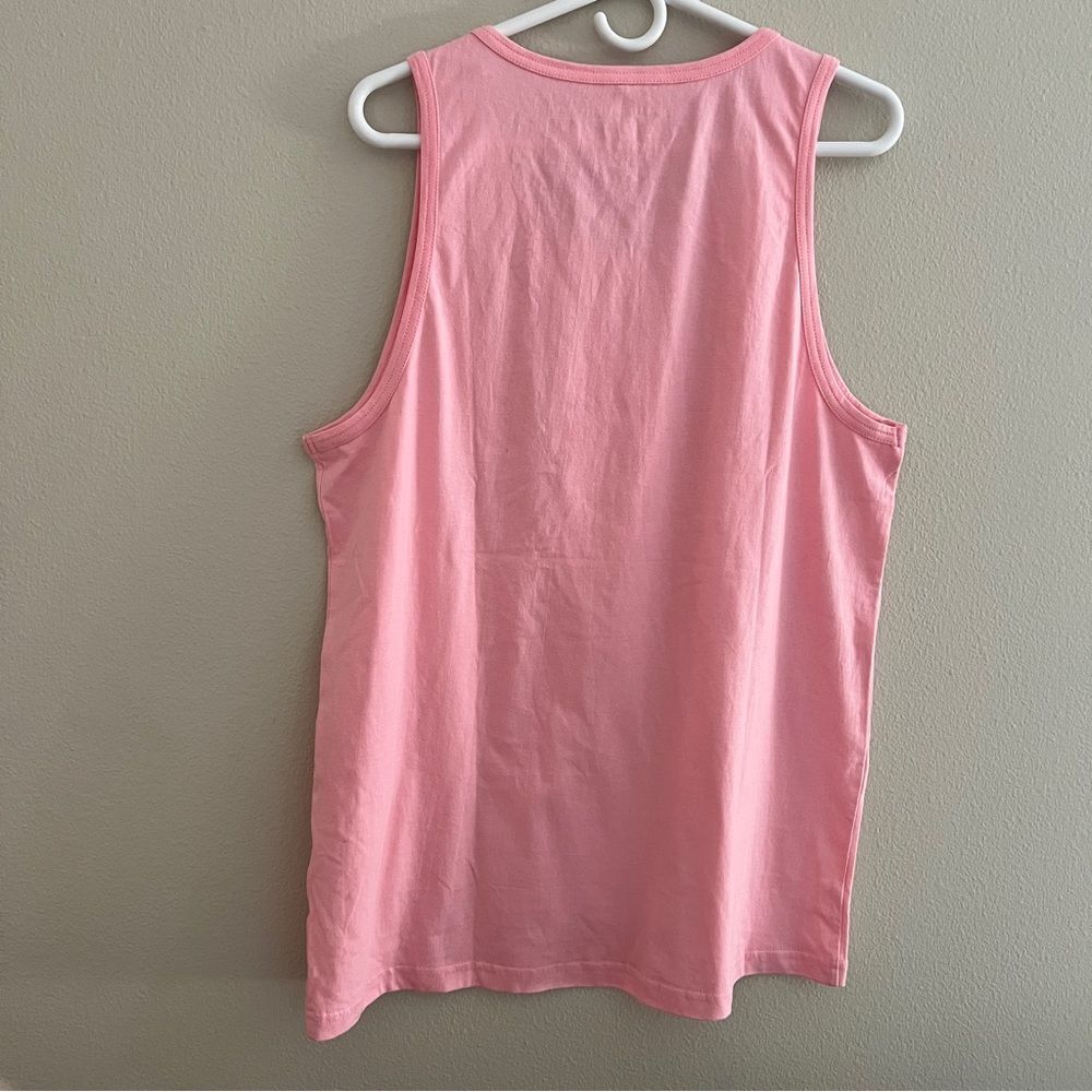 Chubbies Tank Top With Pocket Pink Men’s Size L
New - Picture 3 of 4